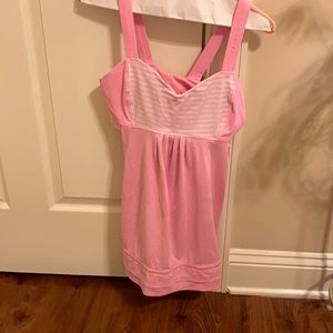 Lululemon tank